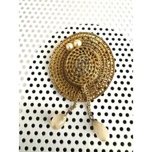 Vintage Gold-Tone Mesh Hat Brooch/Pin with Pearls